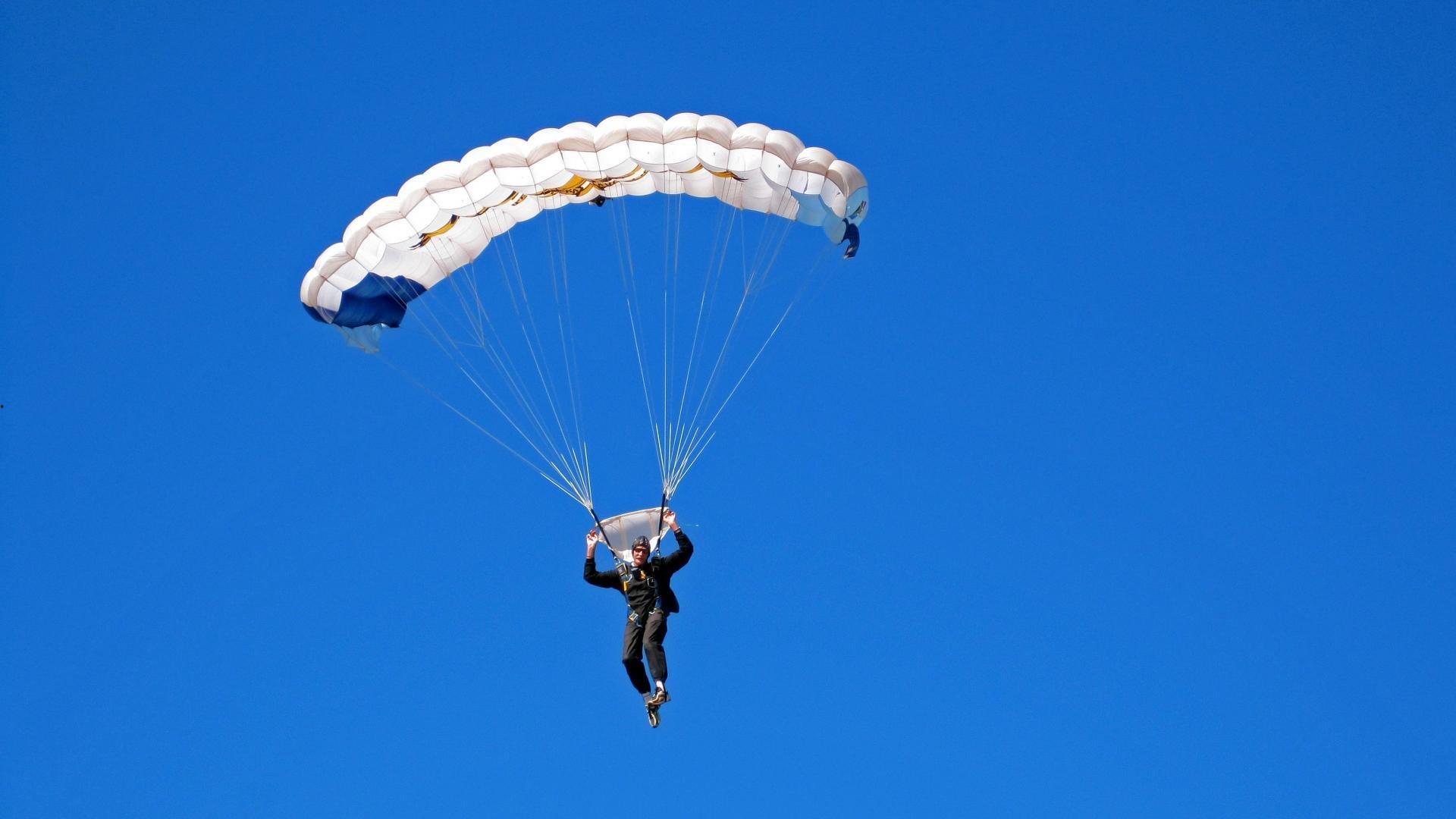 青年军亚冠赛场正名，中国足球非官方发言人驳斥无用论