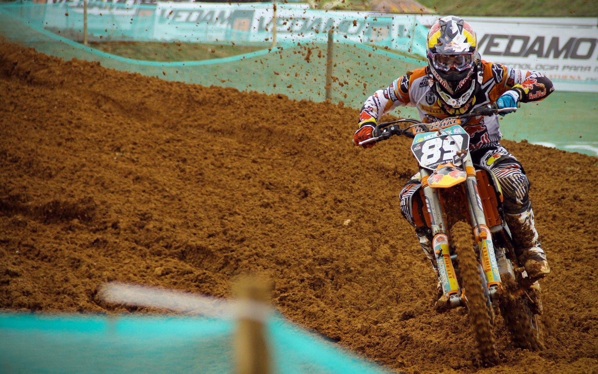 三笘薰游戏形象引争议 厂商下架处理 球迷呼吁正视历史责任